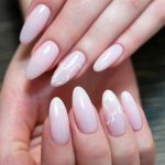 002 Gel Polish Semilac Delicate French 7ml - Image 3
